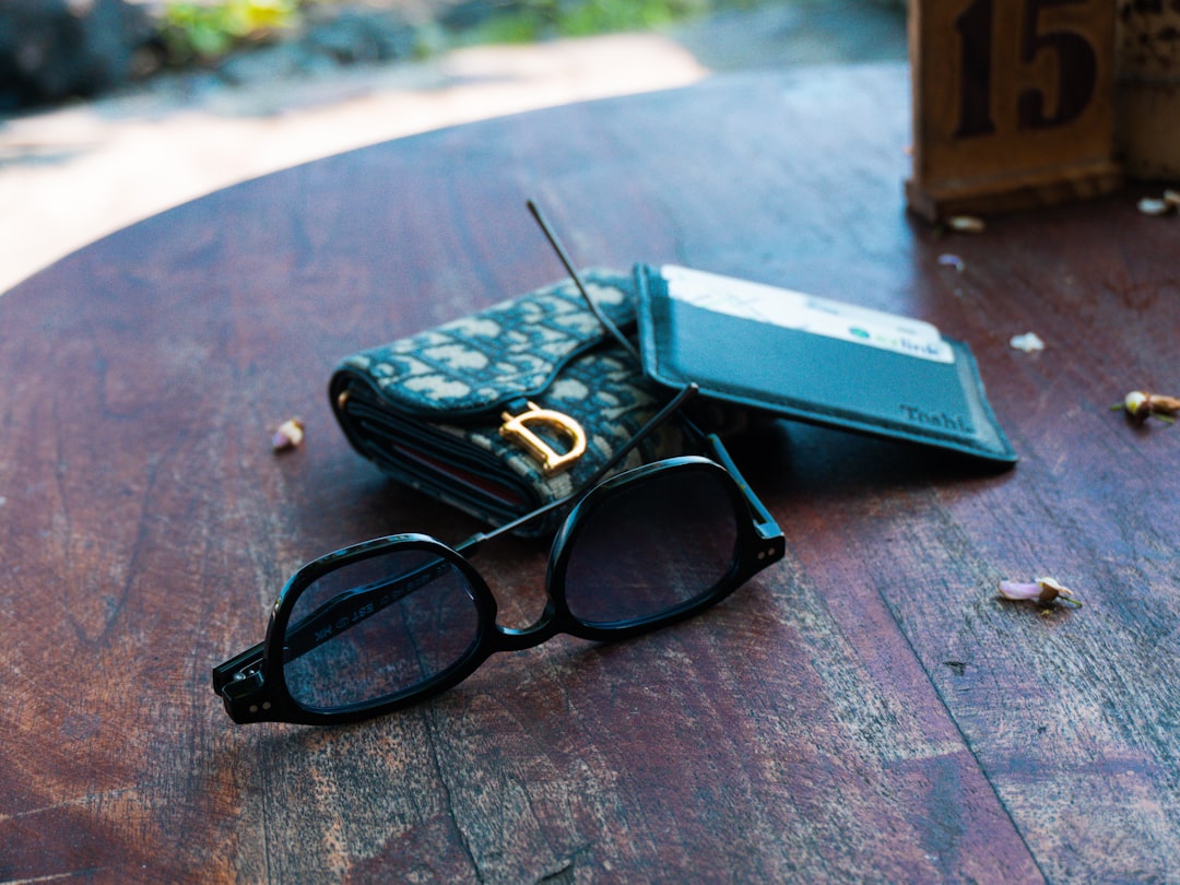 Chain Wallets Are Low-Key the Only Accessory You Need