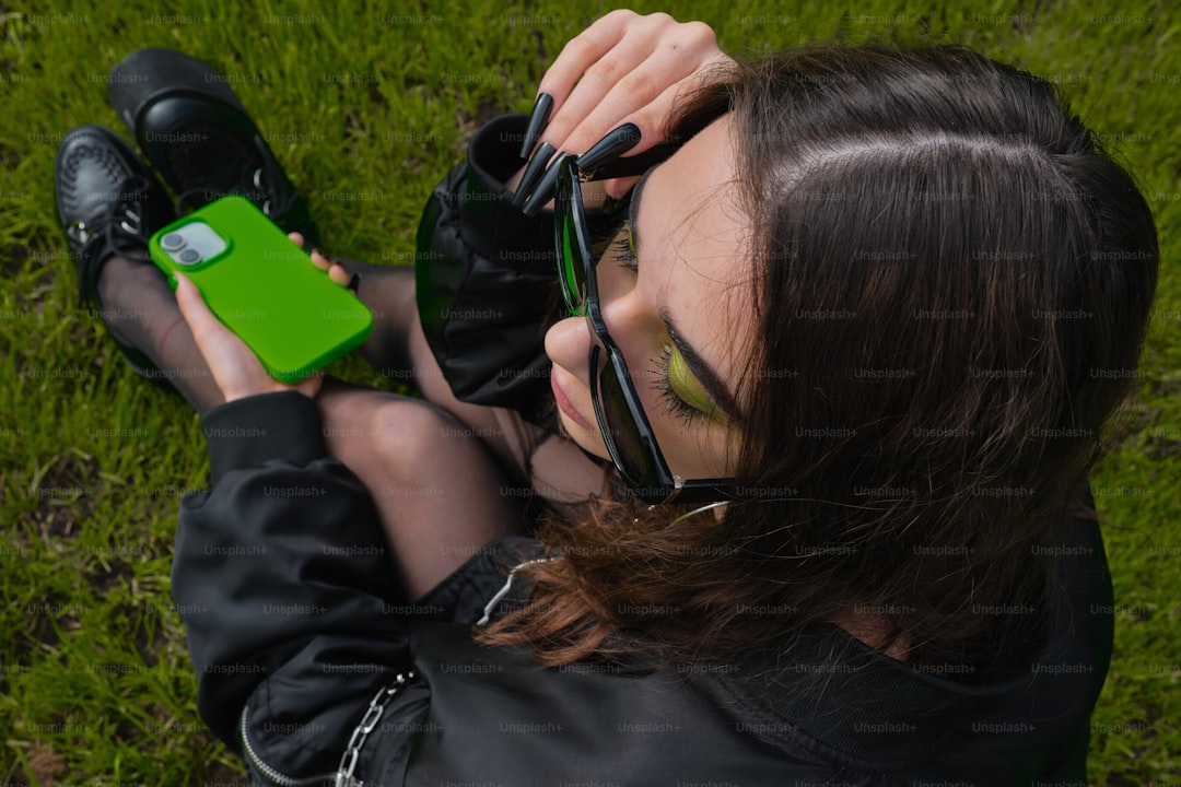 Your Phone Case Is Basically a Mood Ring Now