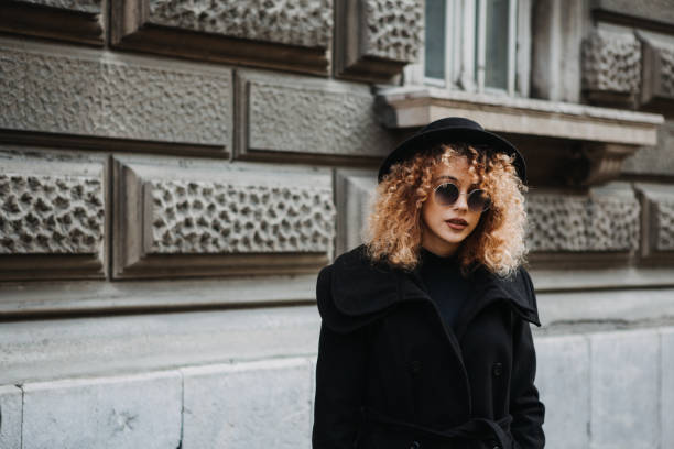 Mirrored Shades: Your Secret Weapon for Total Mystery Vibes